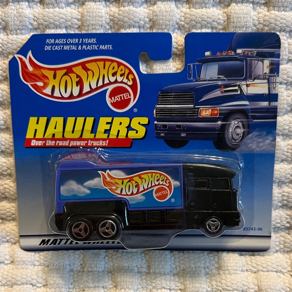 Mattel Hot Wheels Haulers Power Truck - 65743-96 🆕